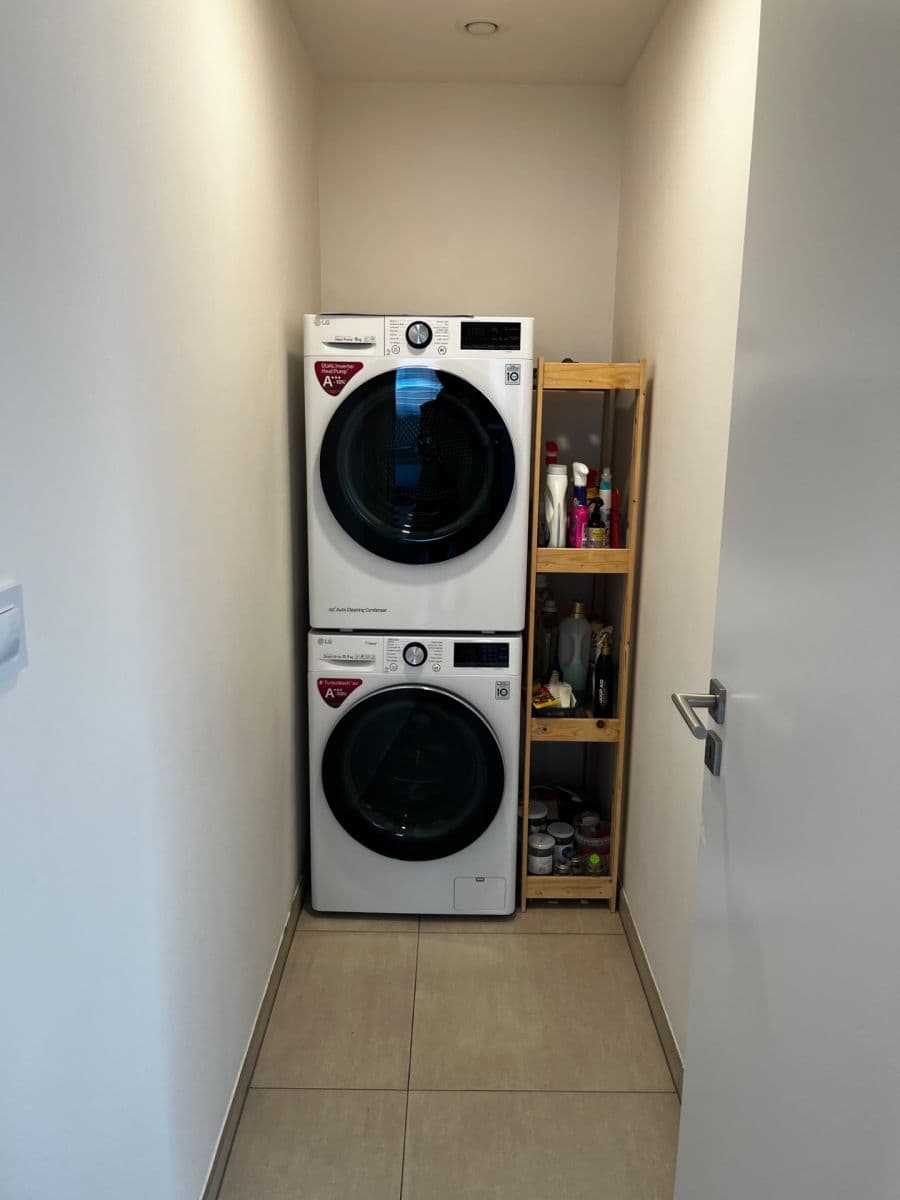 Prenájom bytu 3-izbový 87 m², Kačírkova, Praha, Praha Prenájom bytu 3-izbový 87 m², Kačírkova, Praha, Praha