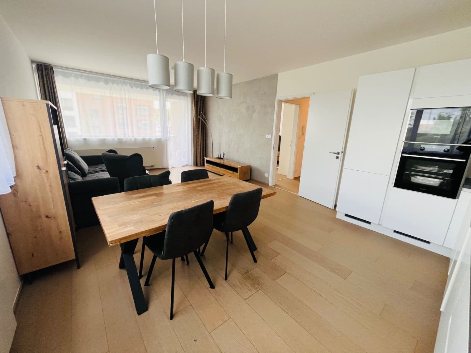 Prenájom bytu 3-izbový 87 m², Kačírkova, Praha, Praha Prenájom bytu 3-izbový 87 m², Kačírkova, Praha, Praha