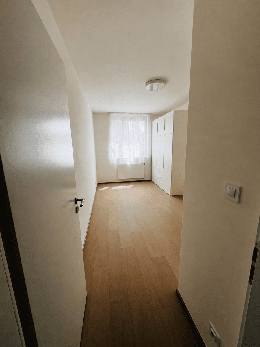 Prenájom bytu 3-izbový 87 m², Kačírkova, Praha, Praha Prenájom bytu 3-izbový 87 m², Kačírkova, Praha, Praha