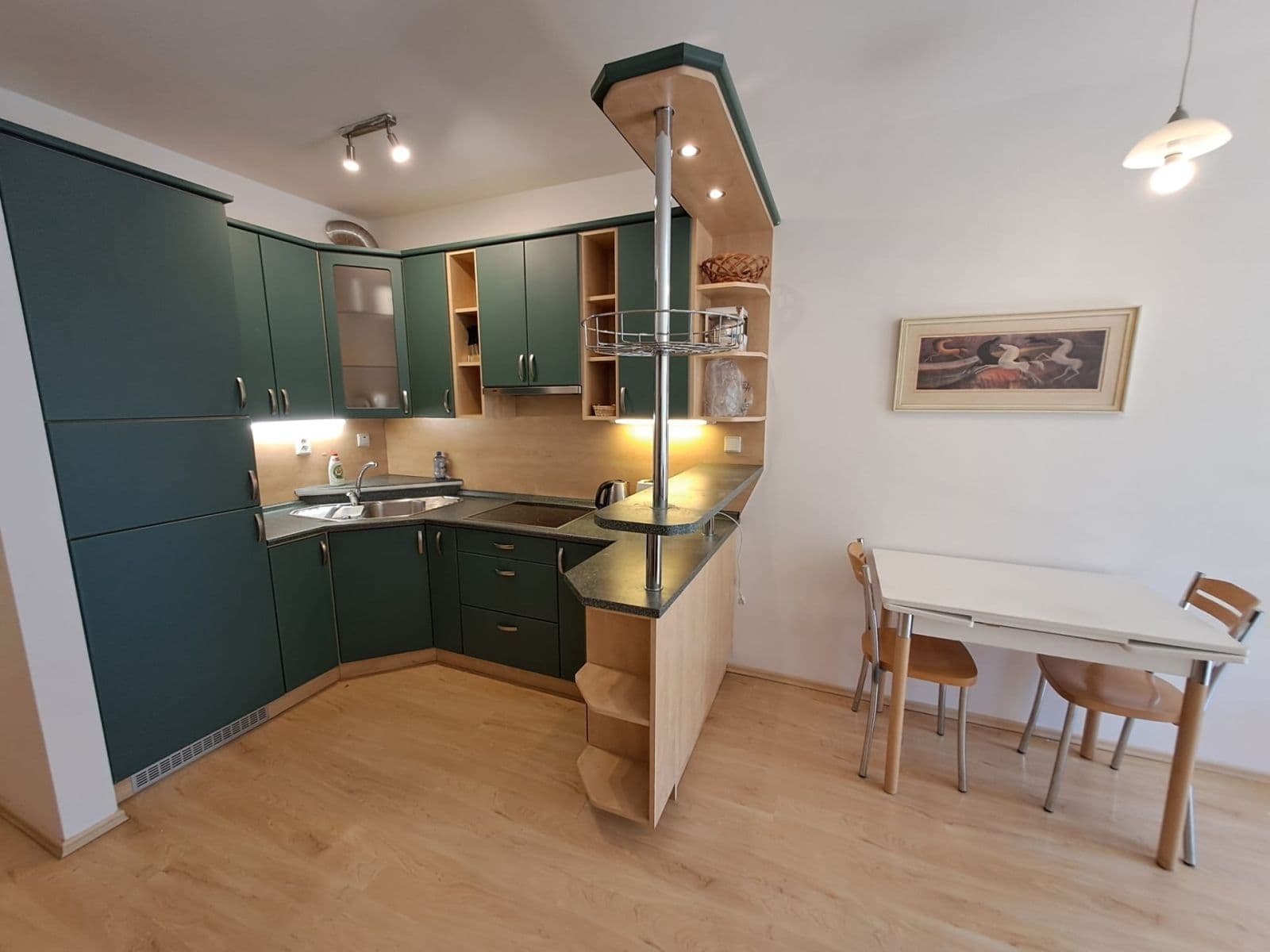 Prenájom bytu 2-izbový 54 m², Kytlická, Praha, Praha Prenájom bytu 2-izbový 54 m², Kytlická, Praha, Praha