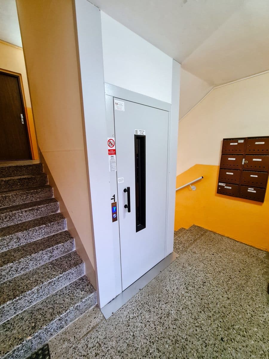 Predaj bytu 3-izbový 85 m², Svatošská, Karlovy Vary, Karlovarský kraj Predaj bytu 3-izbový 85 m², Svatošská, Karlovy Vary, Karlovarský kraj