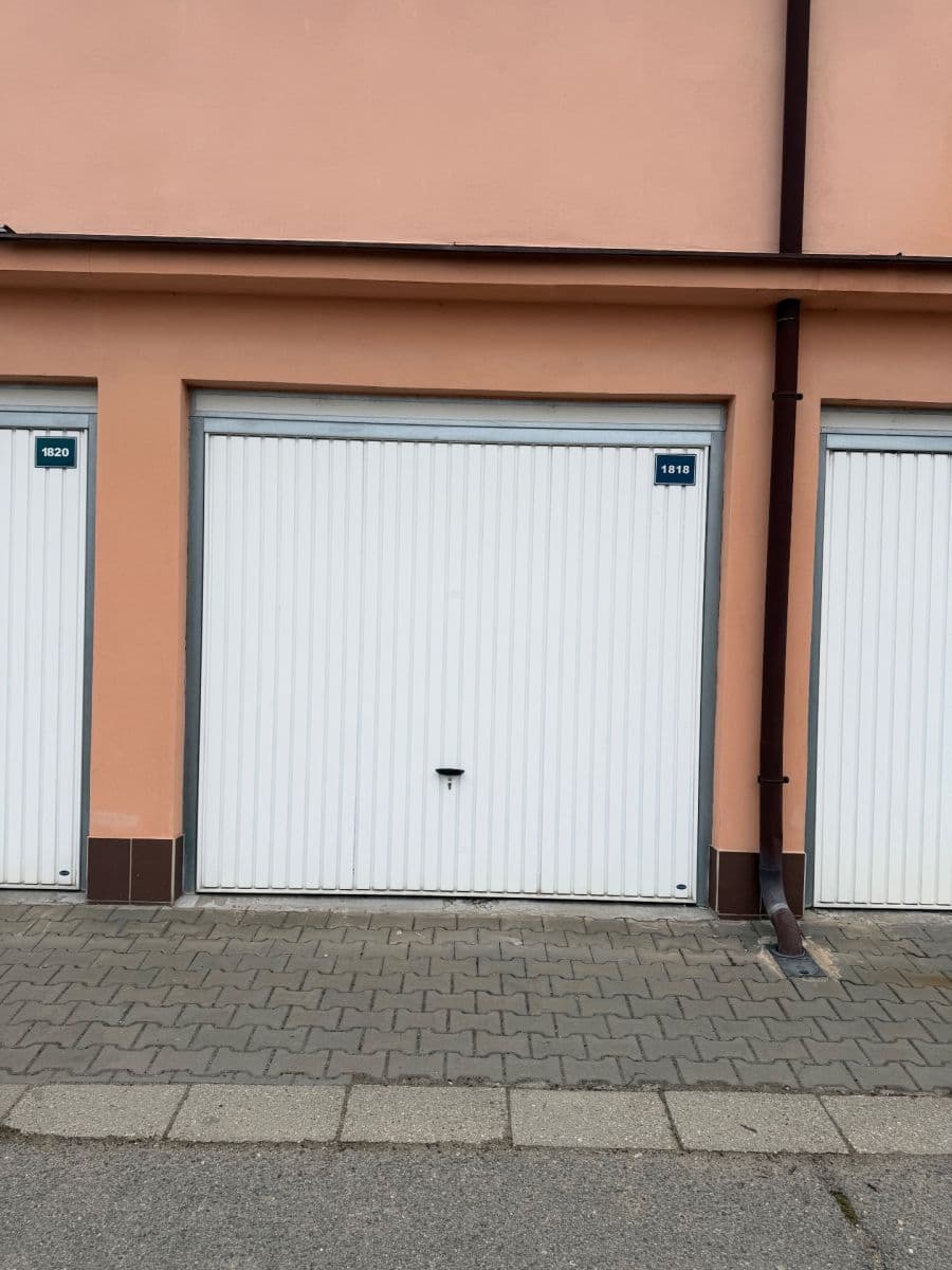 Predaj garáže 17 m², Jasanová, Blansko, Jihomoravský kraj Predaj garáže 17 m², Jasanová, Blansko, Jihomoravský kraj
