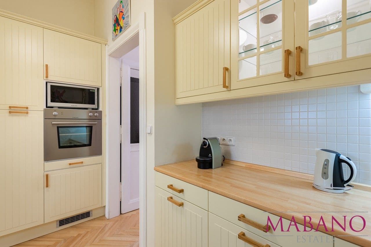 Prenájom bytu 2-izbový 61 m², Valentinská, Praha, Praha Prenájom bytu 2-izbový 61 m², Valentinská, Praha, Praha