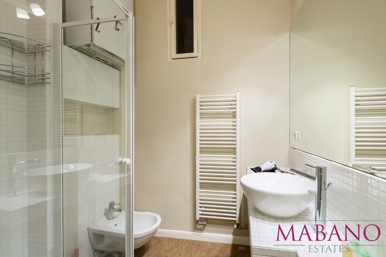 Prenájom bytu 2-izbový 61 m², Valentinská, Praha, Praha Prenájom bytu 2-izbový 61 m², Valentinská, Praha, Praha