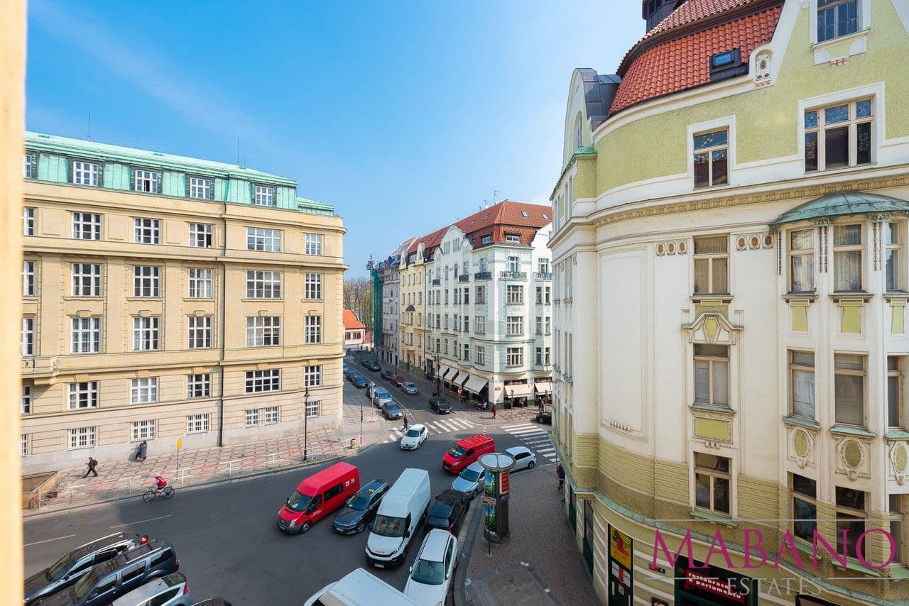 Prenájom bytu 2-izbový 61 m², Valentinská, Praha, Praha Prenájom bytu 2-izbový 61 m², Valentinská, Praha, Praha