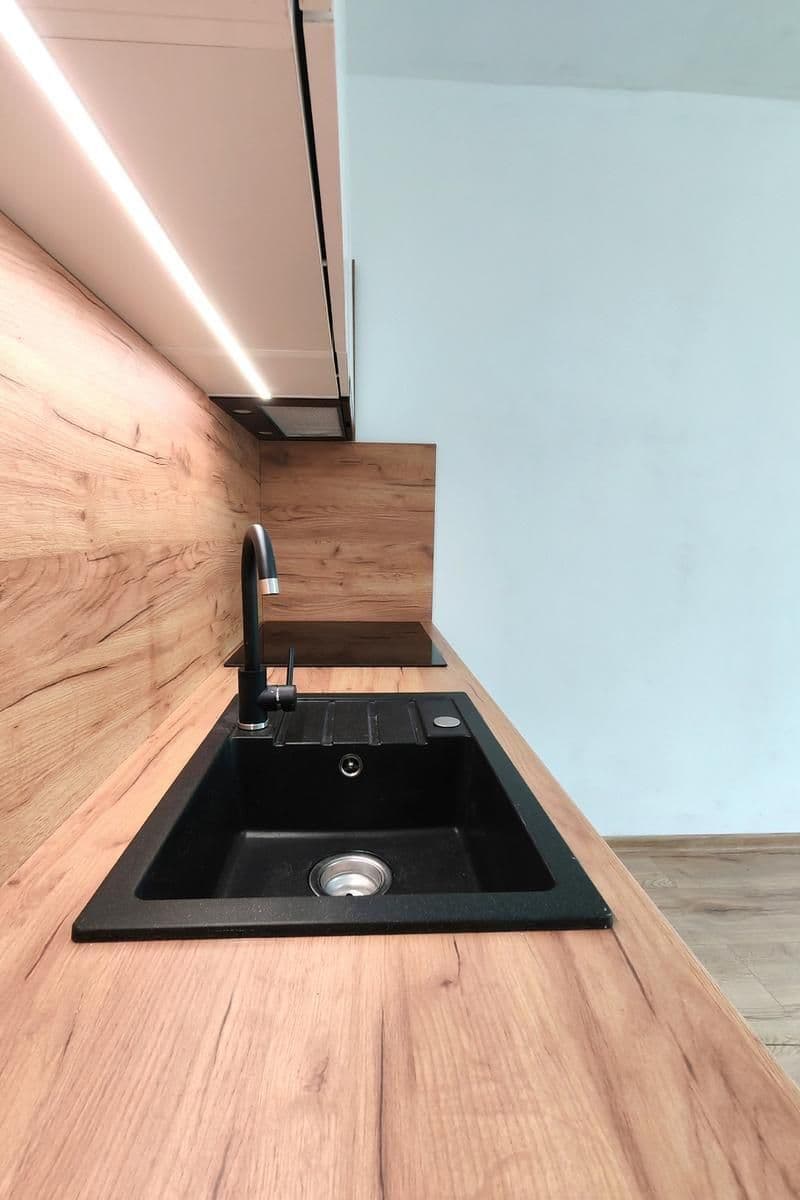 Predaj bytu 1-izbový 20 m², Prameny, Karviná, Moravskoslezský kraj Predaj bytu 1-izbový 20 m², Prameny, Karviná, Moravskoslezský kraj