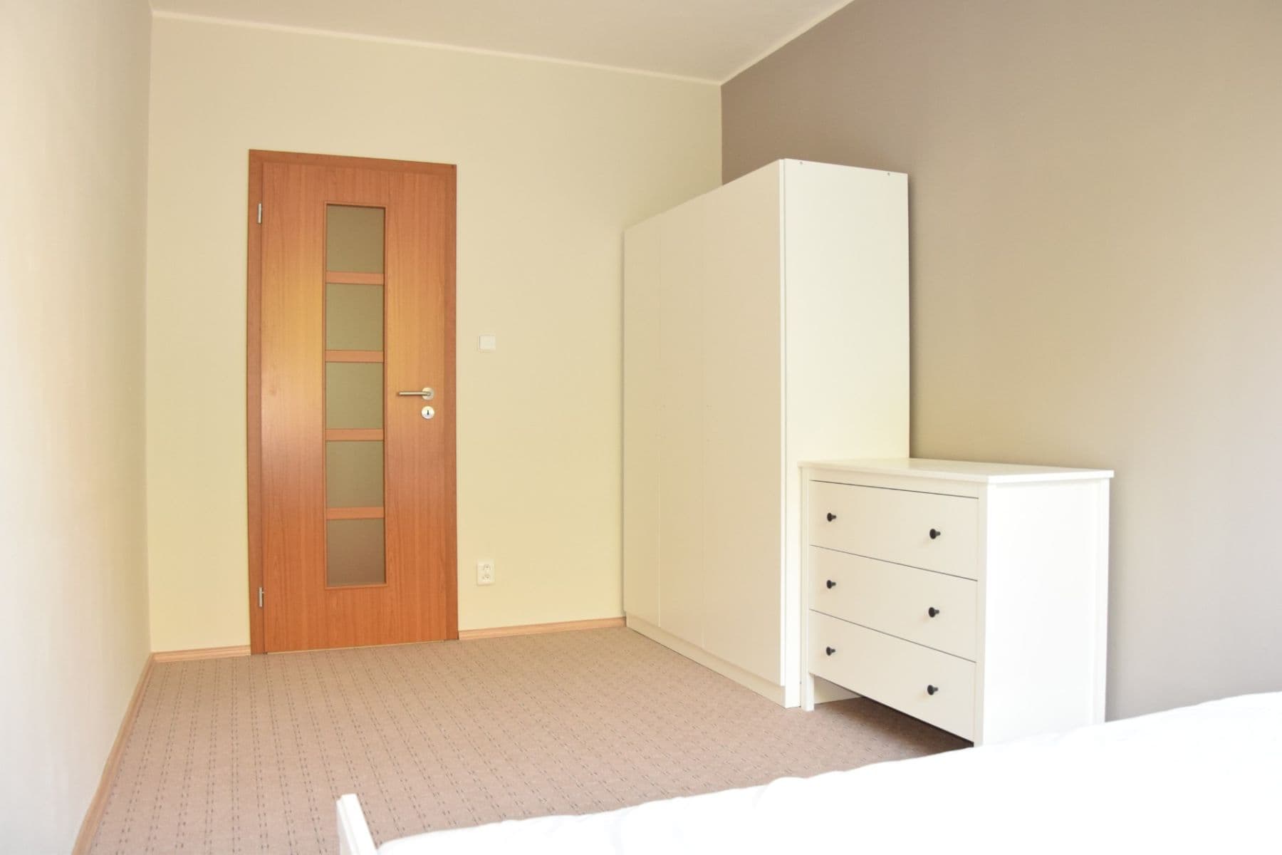 Prenájom bytu 3-izbový 80 m², Daškova, Praha, Praha Prenájom bytu 3-izbový 80 m², Daškova, Praha, Praha