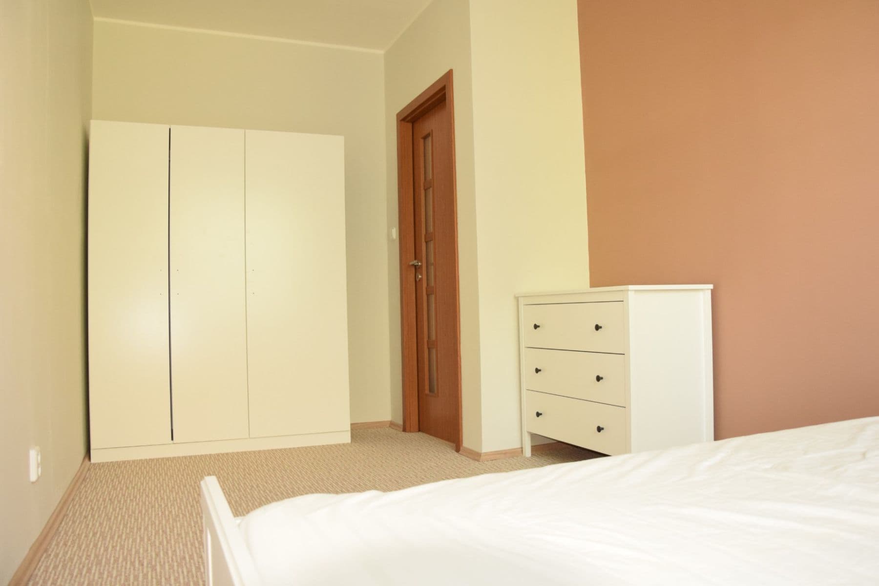 Prenájom bytu 3-izbový 80 m², Daškova, Praha, Praha Prenájom bytu 3-izbový 80 m², Daškova, Praha, Praha