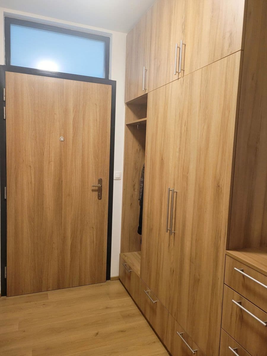 Prenájom bytu 2-izbový 60 m², Nad Úžlabinou, Praha, Praha Prenájom bytu 2-izbový 60 m², Nad Úžlabinou, Praha, Praha