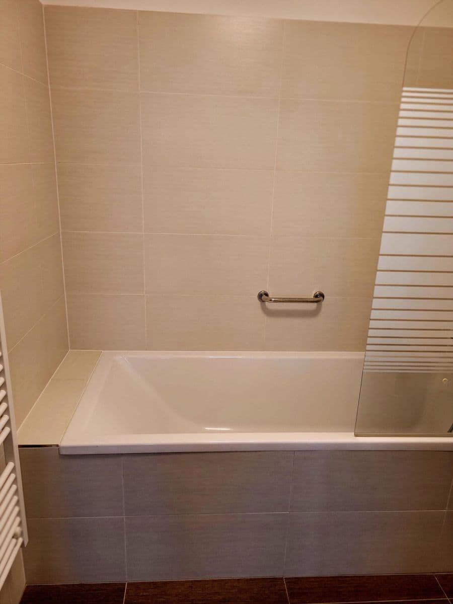 Prenájom bytu 2-izbový 60 m², Nad Úžlabinou, Praha, Praha Prenájom bytu 2-izbový 60 m², Nad Úžlabinou, Praha, Praha