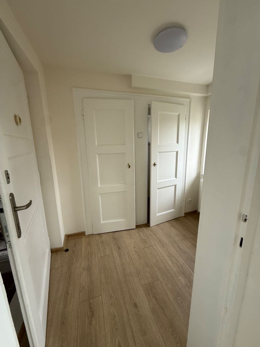 Prenájom bytu 2-izbový 77 m², Hranická, Hranice, Olomoucký kraj Prenájom bytu 2-izbový 77 m², Hranická, Hranice, Olomoucký kraj