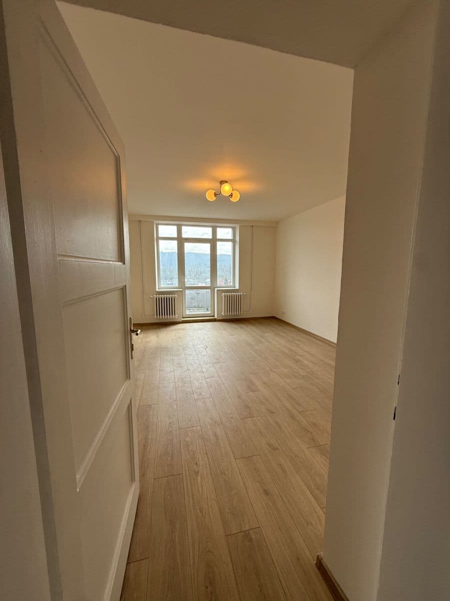 Prenájom bytu 2-izbový 77 m², Hranická, Hranice, Olomoucký kraj Prenájom bytu 2-izbový 77 m², Hranická, Hranice, Olomoucký kraj
