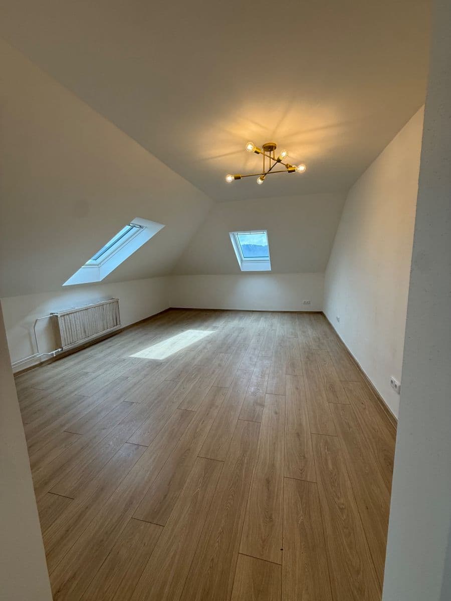 Prenájom bytu 2-izbový 77 m², Hranická, Hranice, Olomoucký kraj Prenájom bytu 2-izbový 77 m², Hranická, Hranice, Olomoucký kraj