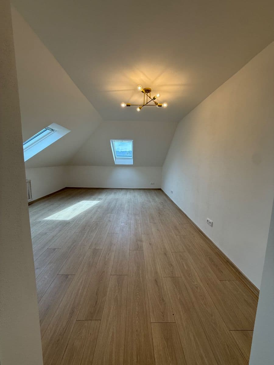 Prenájom bytu 2-izbový 77 m², Hranická, Hranice, Olomoucký kraj Prenájom bytu 2-izbový 77 m², Hranická, Hranice, Olomoucký kraj