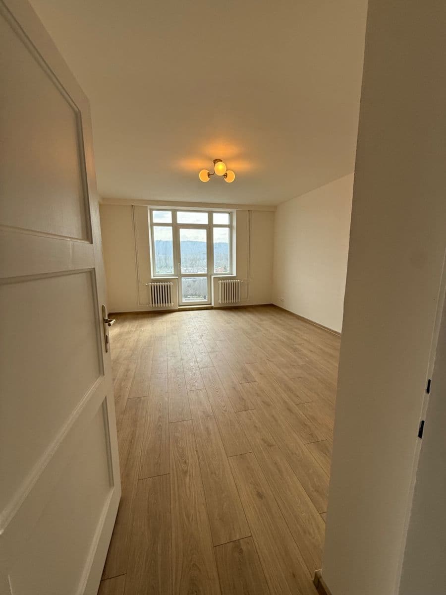 Prenájom bytu 2-izbový 77 m², Hranická, Hranice, Olomoucký kraj Prenájom bytu 2-izbový 77 m², Hranická, Hranice, Olomoucký kraj