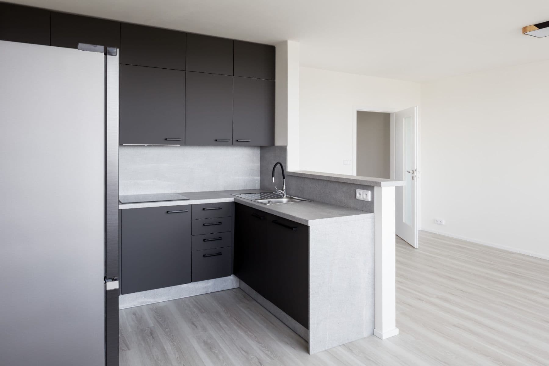 Prenájom bytu 3-izbový 67 m², Mirovická, Praha, Praha Prenájom bytu 3-izbový 67 m², Mirovická, Praha, Praha