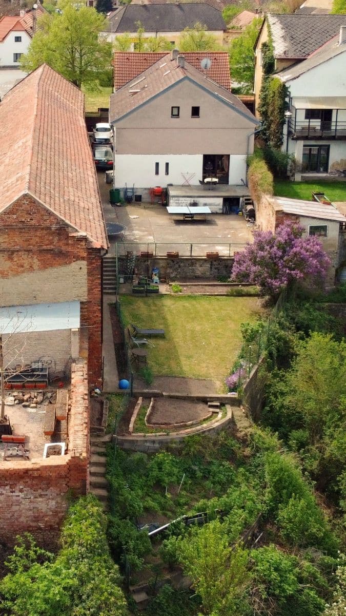 Predaj domu 300 m², pozemek 1.182 m², náměstí Kněžny Ludmily, Tetín, Středočeský kraj Predaj domu 300 m², pozemek 1.182 m², náměstí Kněžny Ludmily, Tetín, Středočeský kraj