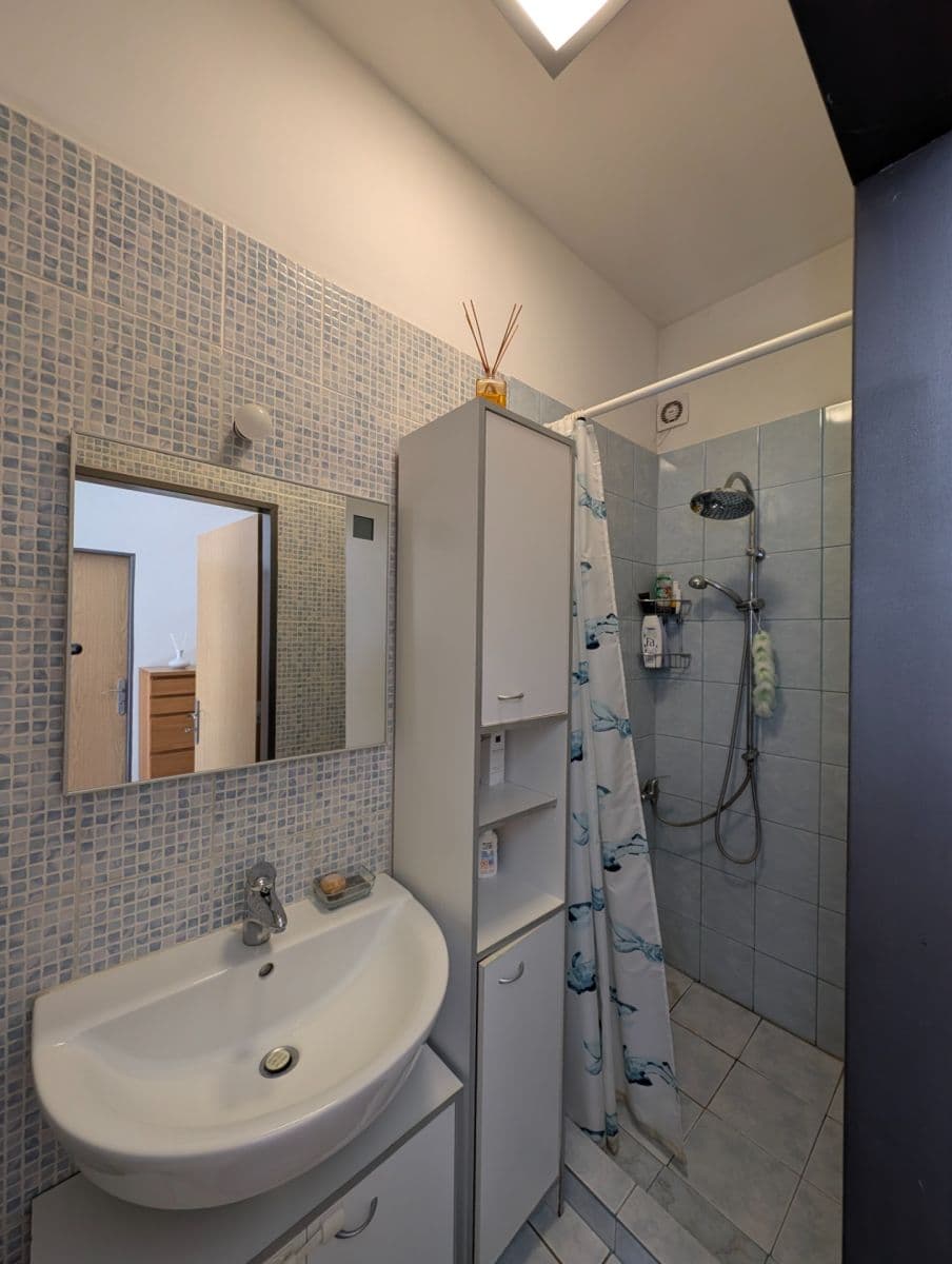 Predaj domu 300 m², pozemek 1.182 m², náměstí Kněžny Ludmily, Tetín, Středočeský kraj Predaj domu 300 m², pozemek 1.182 m², náměstí Kněžny Ludmily, Tetín, Středočeský kraj
