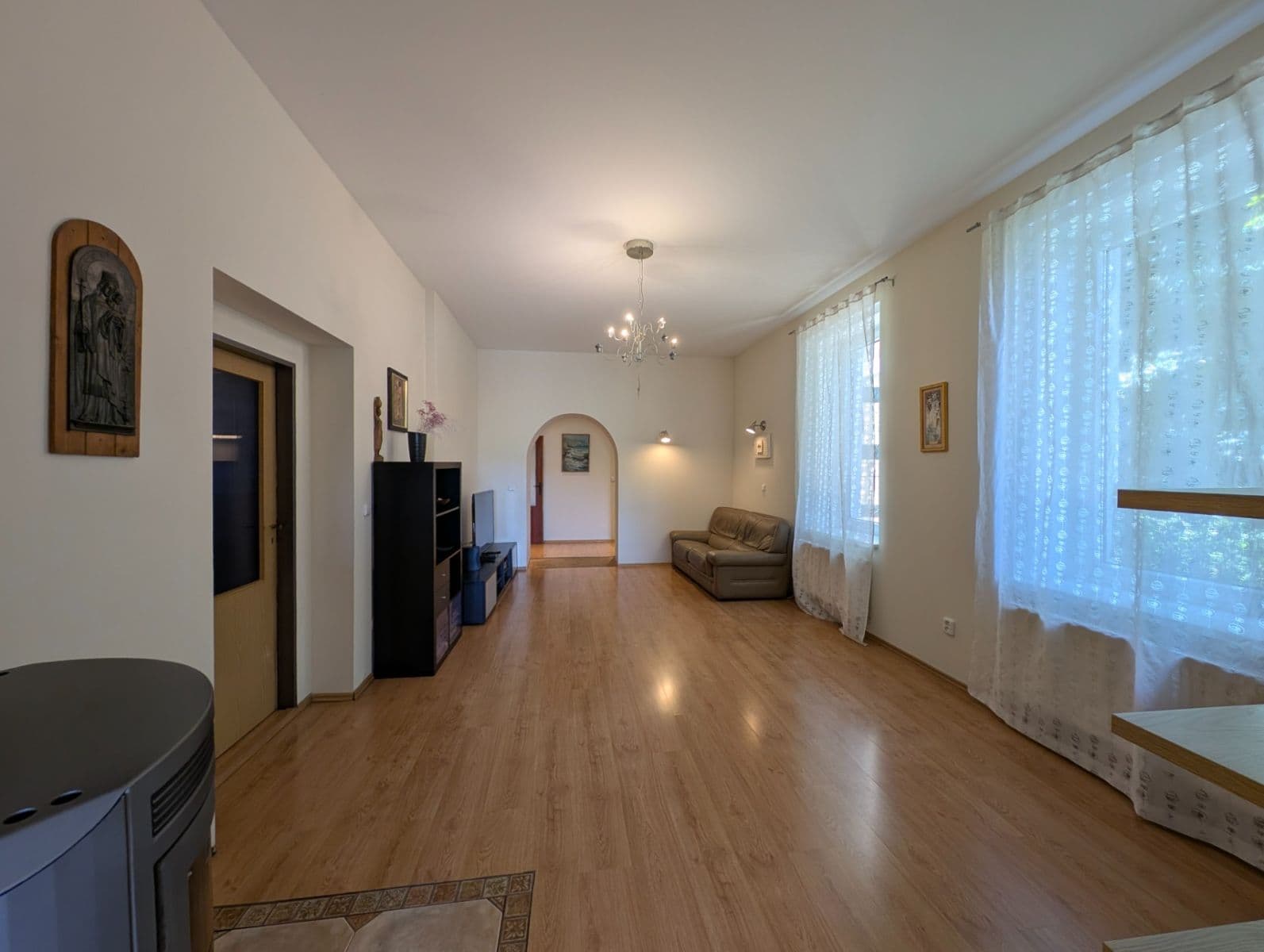 Predaj domu 300 m², pozemek 1.182 m², náměstí Kněžny Ludmily, Tetín, Středočeský kraj Predaj domu 300 m², pozemek 1.182 m², náměstí Kněžny Ludmily, Tetín, Středočeský kraj