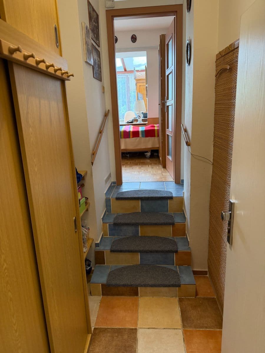 Prenájom bytu 2-izbový 41 m², Ohnivcova, Praha, Praha Prenájom bytu 2-izbový 41 m², Ohnivcova, Praha, Praha