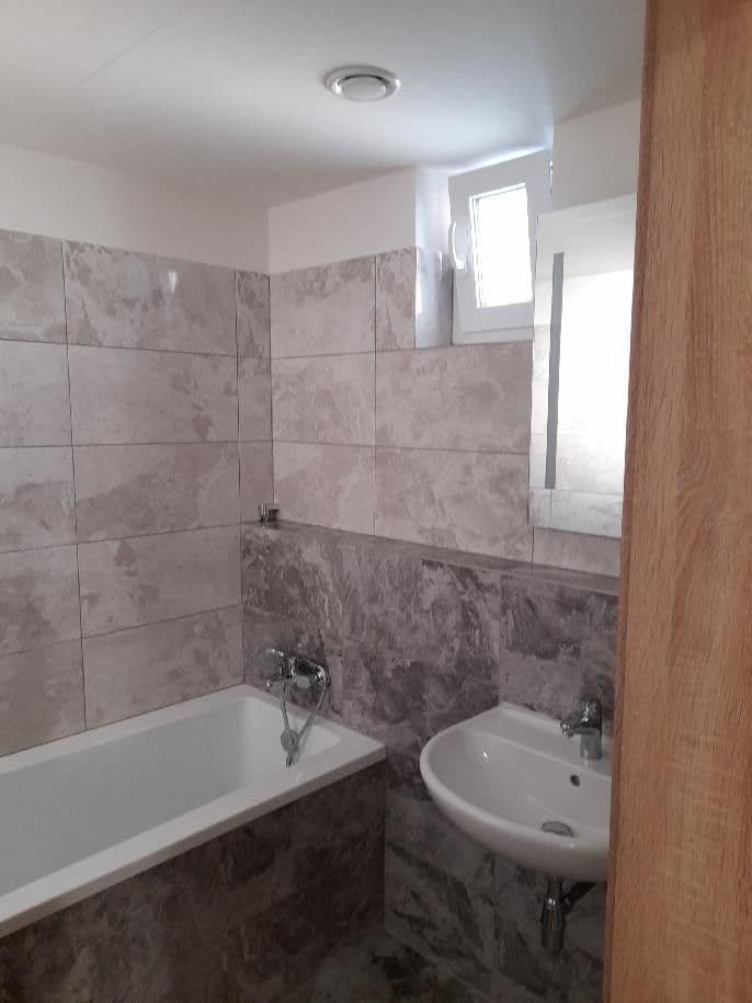 Prenájom bytu 3-izbový 67 m², U Továren, Praha, Praha Prenájom bytu 3-izbový 67 m², U Továren, Praha, Praha