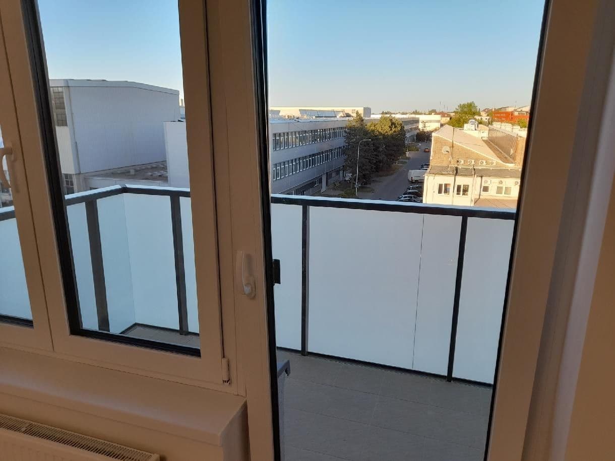 Prenájom bytu 3-izbový 67 m², U Továren, Praha, Praha Prenájom bytu 3-izbový 67 m², U Továren, Praha, Praha