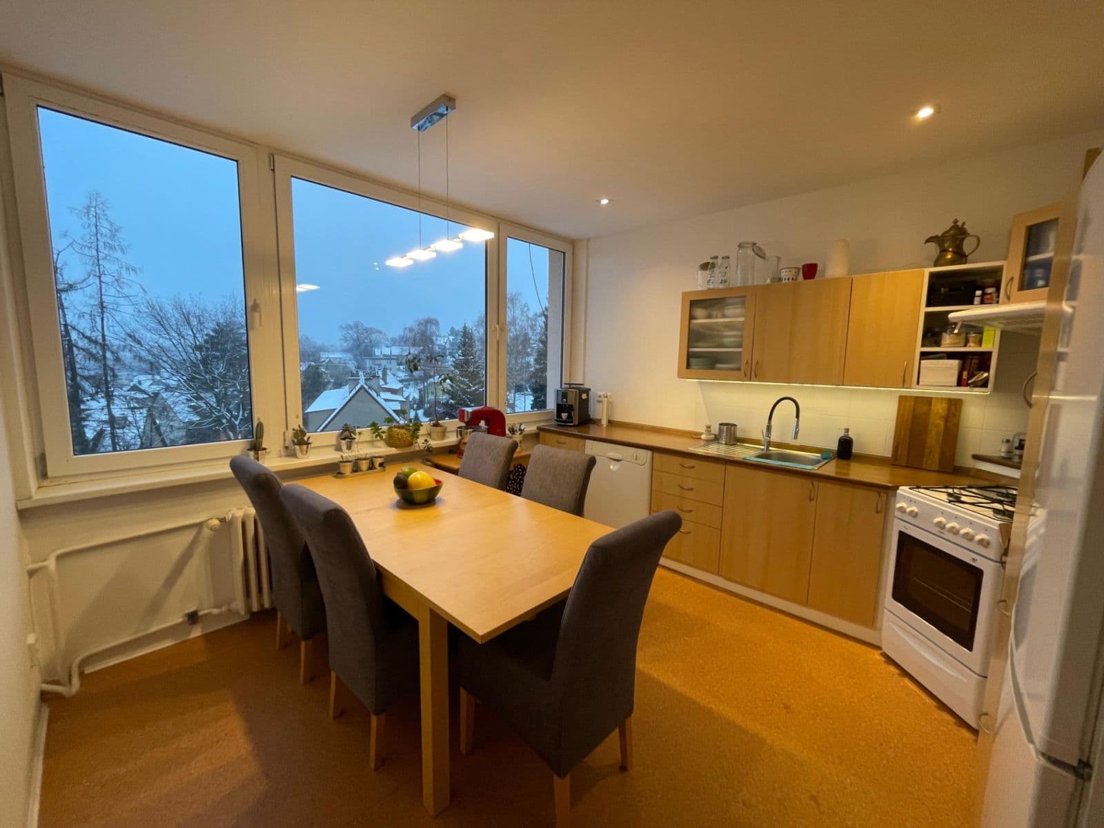 Prenájom bytu 3-izbový 74 m², Horská, Liberec, Liberecký kraj Prenájom bytu 3-izbový 74 m², Horská, Liberec, Liberecký kraj