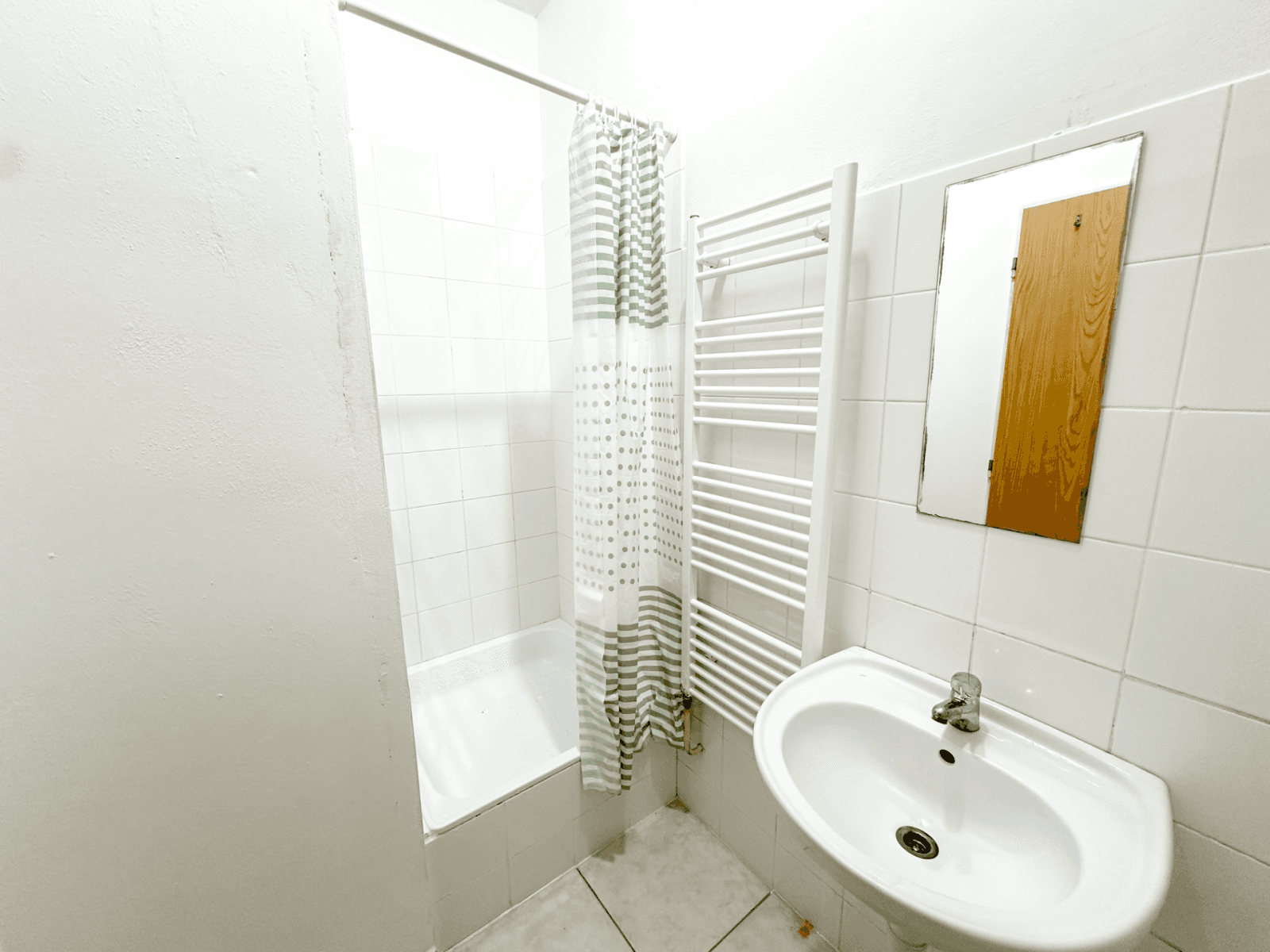 Prenájom bytu 1-izbový 26 m², Okružní, Brno, Jihomoravský kraj Prenájom bytu 1-izbový 26 m², Okružní, Brno, Jihomoravský kraj