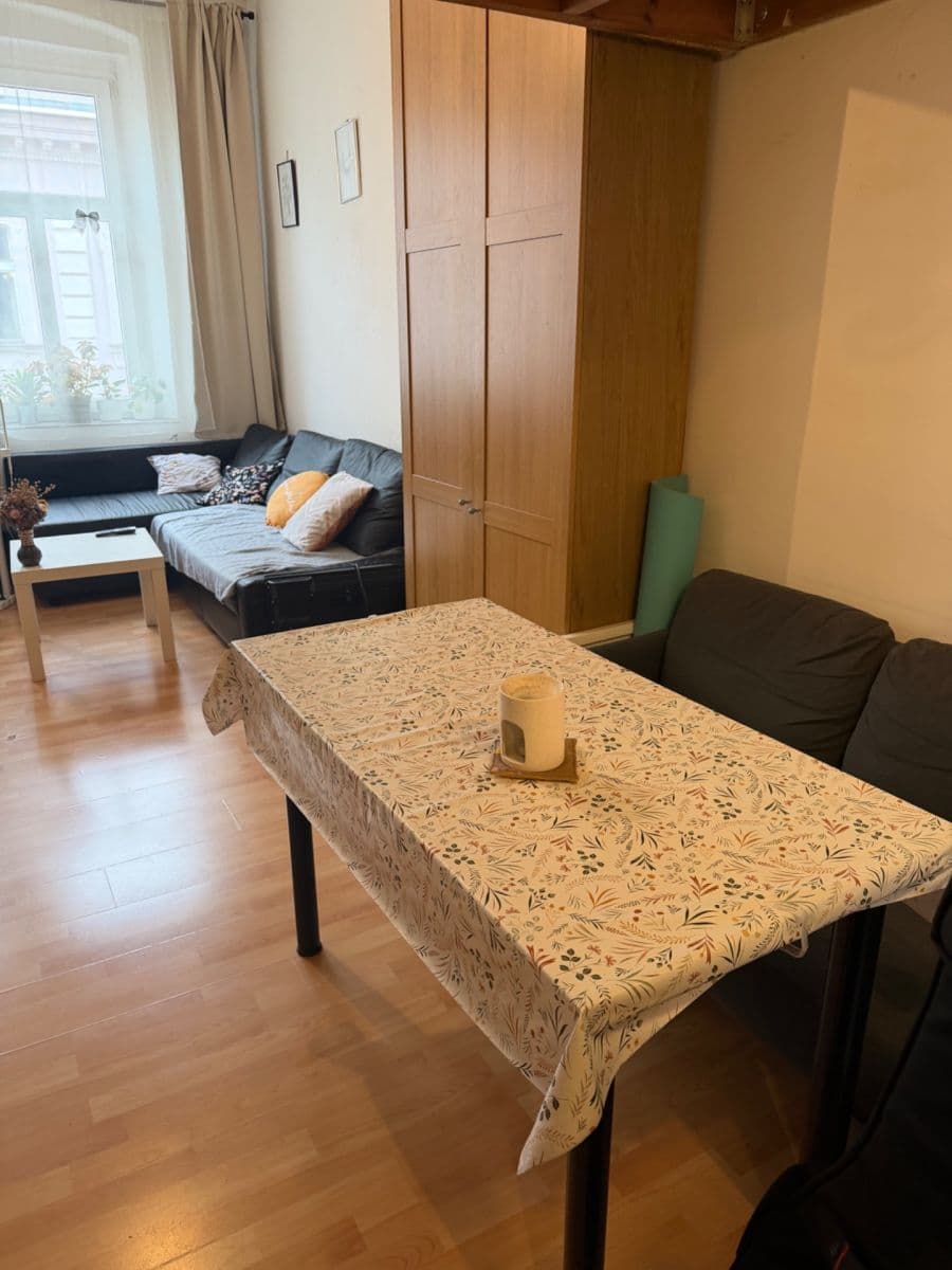 Predaj bytu 1-izbový 33 m², Sevastopolská, Praha, Praha Predaj bytu 1-izbový 33 m², Sevastopolská, Praha, Praha