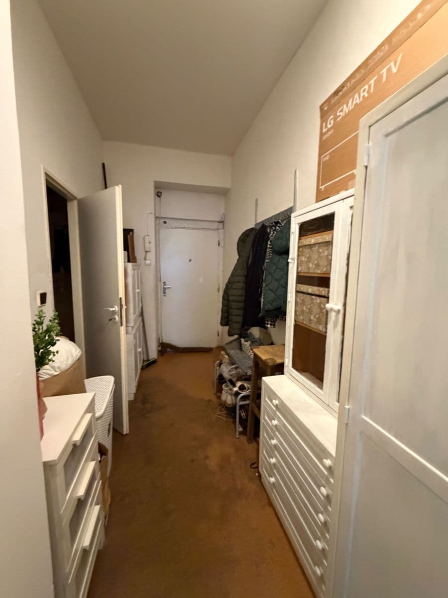 Predaj bytu 1-izbový 33 m², Sevastopolská, Praha, Praha Predaj bytu 1-izbový 33 m², Sevastopolská, Praha, Praha