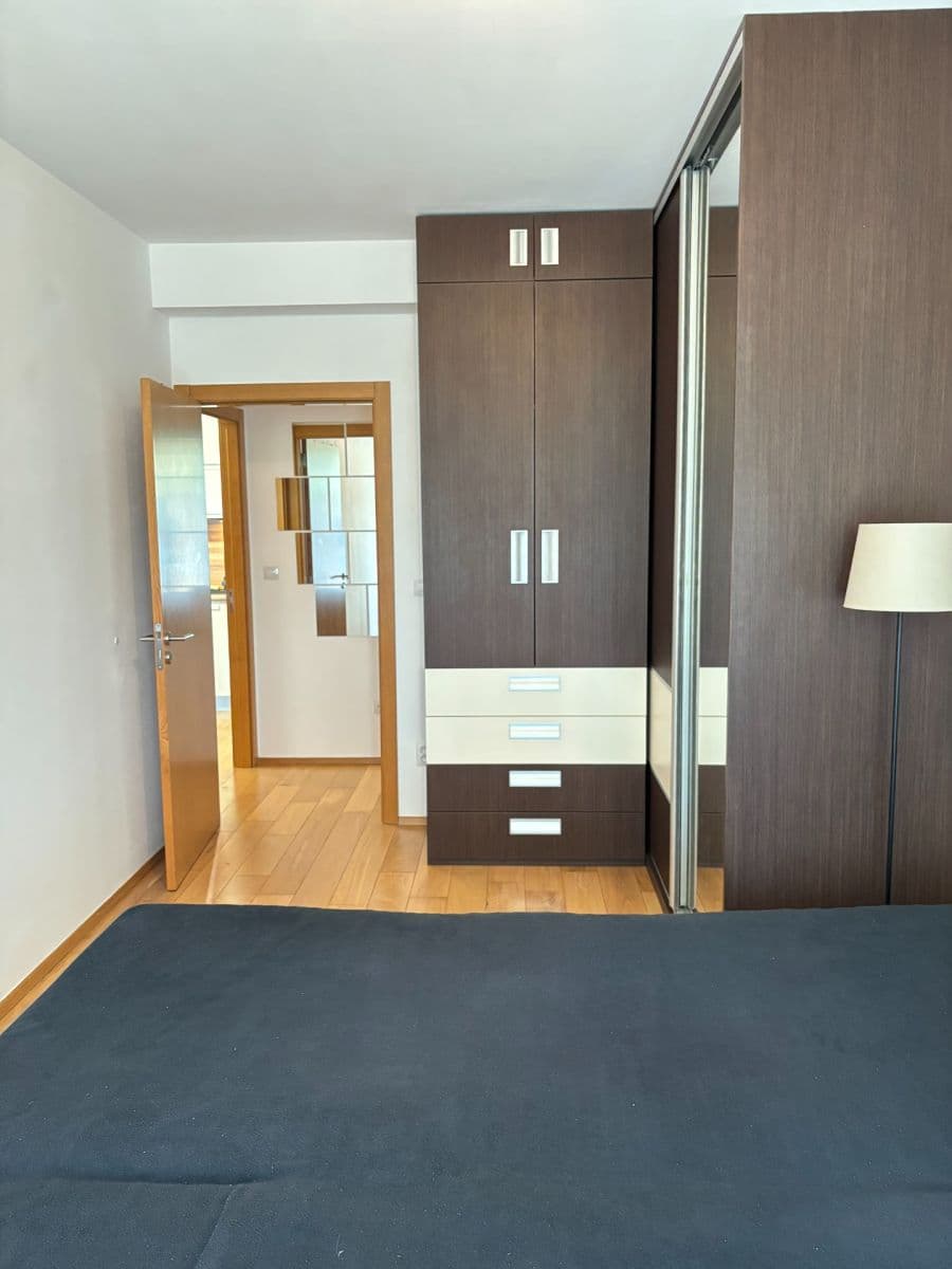 Prenájom bytu 2-izbový 44 m², U Sladovny, Praha, Praha Prenájom bytu 2-izbový 44 m², U Sladovny, Praha, Praha