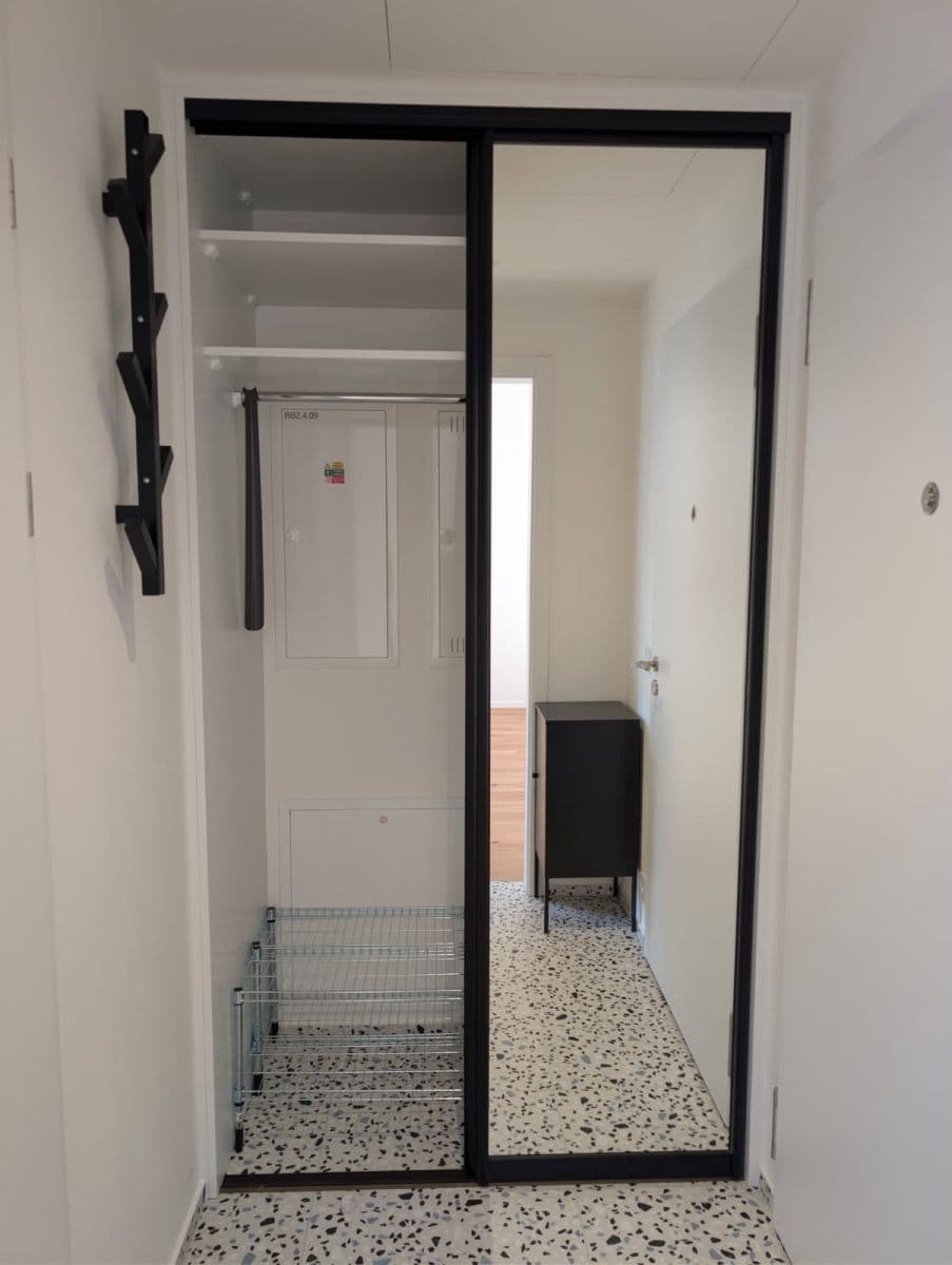 Prenájom bytu 1-izbový 29 m², U Komína, Praha, Praha Prenájom bytu 1-izbový 29 m², U Komína, Praha, Praha