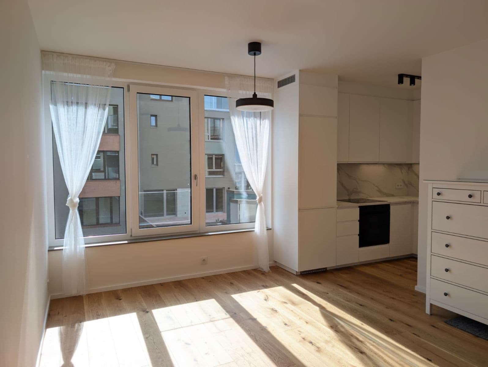 Prenájom bytu 1-izbový 29 m², U Komína, Praha, Praha Prenájom bytu 1-izbový 29 m², U Komína, Praha, Praha