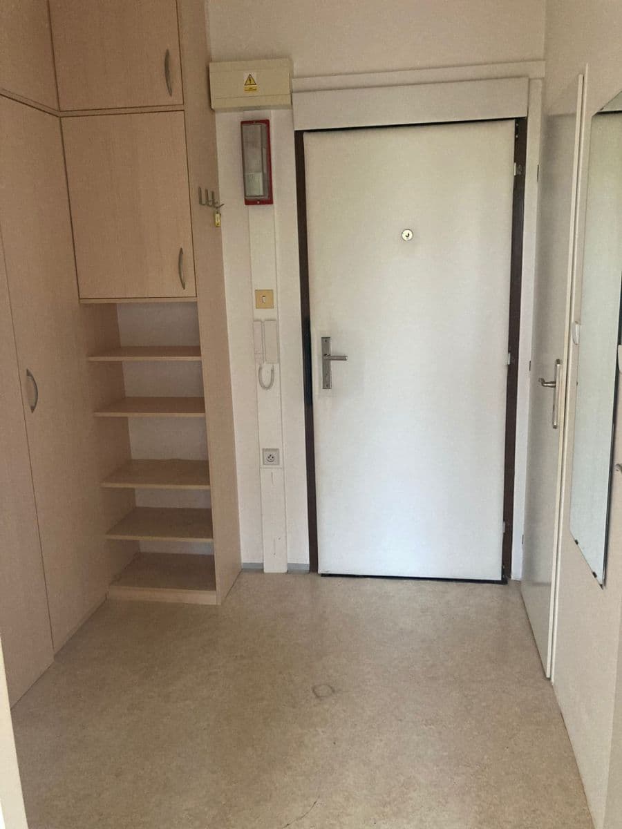 Prenájom bytu 2-izbový 45 m², Urbánkova, Praha, Praha Prenájom bytu 2-izbový 45 m², Urbánkova, Praha, Praha