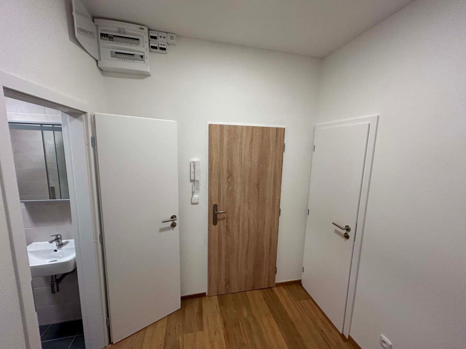 Prenájom bytu 2-izbový 43 m², Žerotínova, Praha, Praha Prenájom bytu 2-izbový 43 m², Žerotínova, Praha, Praha