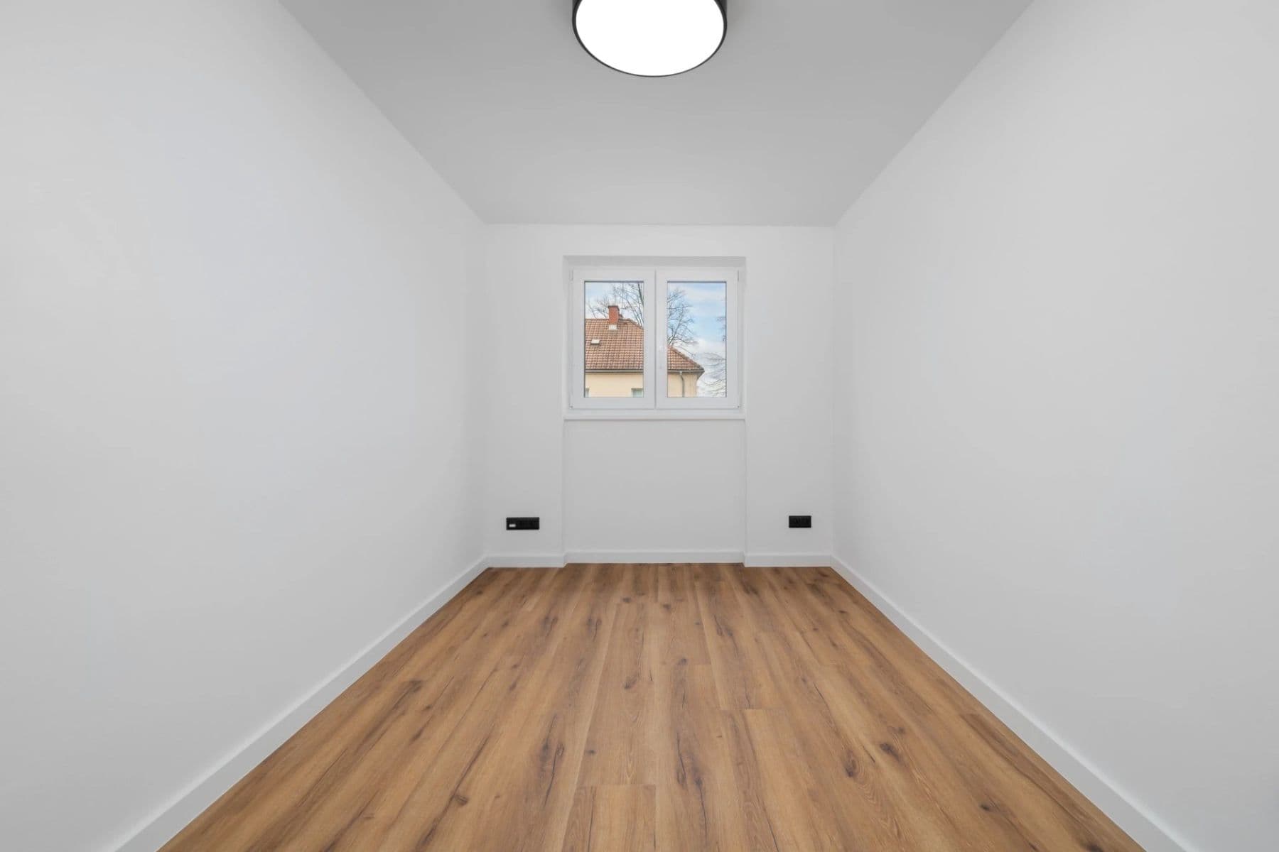 Prenájom bytu 3-izbový 55 m², Zahradní, Liberec, Liberecký kraj Prenájom bytu 3-izbový 55 m², Zahradní, Liberec, Liberecký kraj