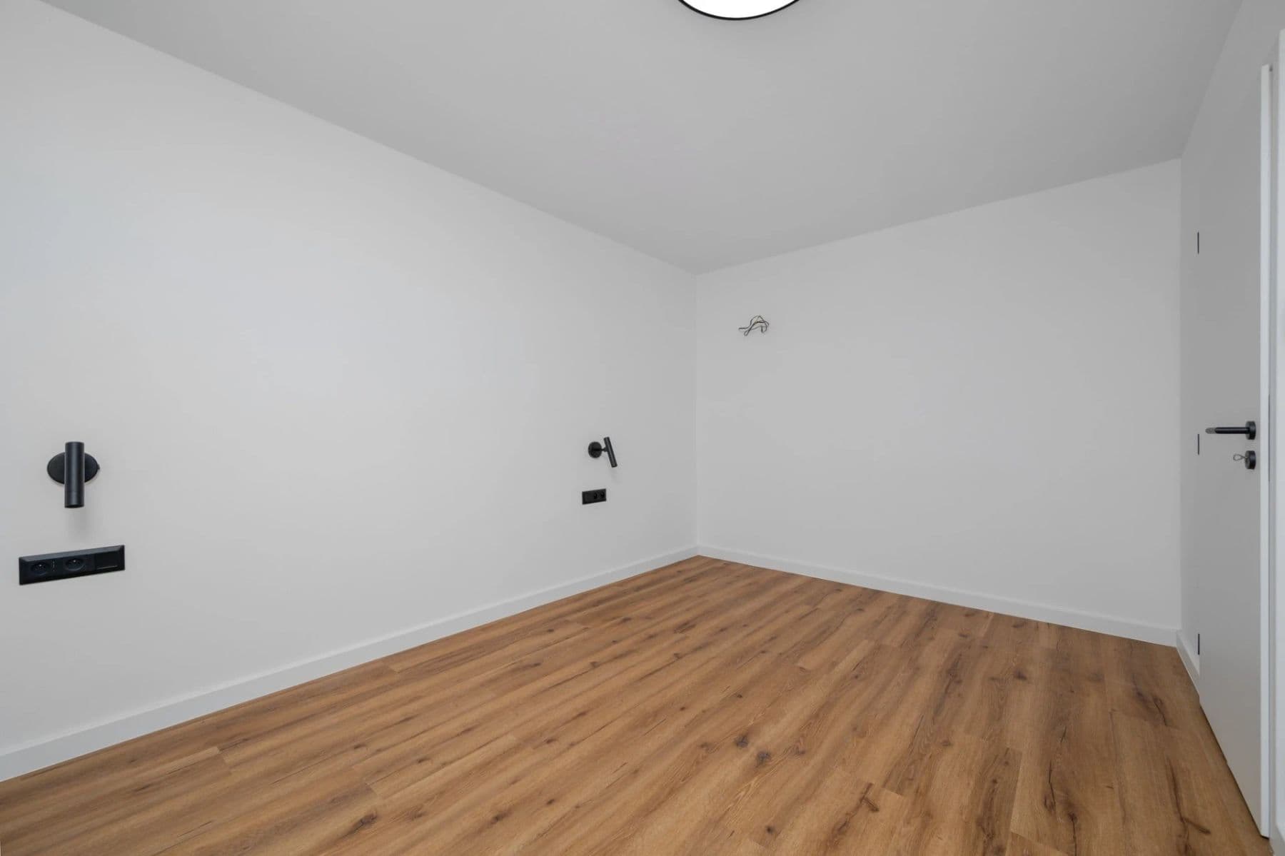 Prenájom bytu 3-izbový 55 m², Zahradní, Liberec, Liberecký kraj Prenájom bytu 3-izbový 55 m², Zahradní, Liberec, Liberecký kraj