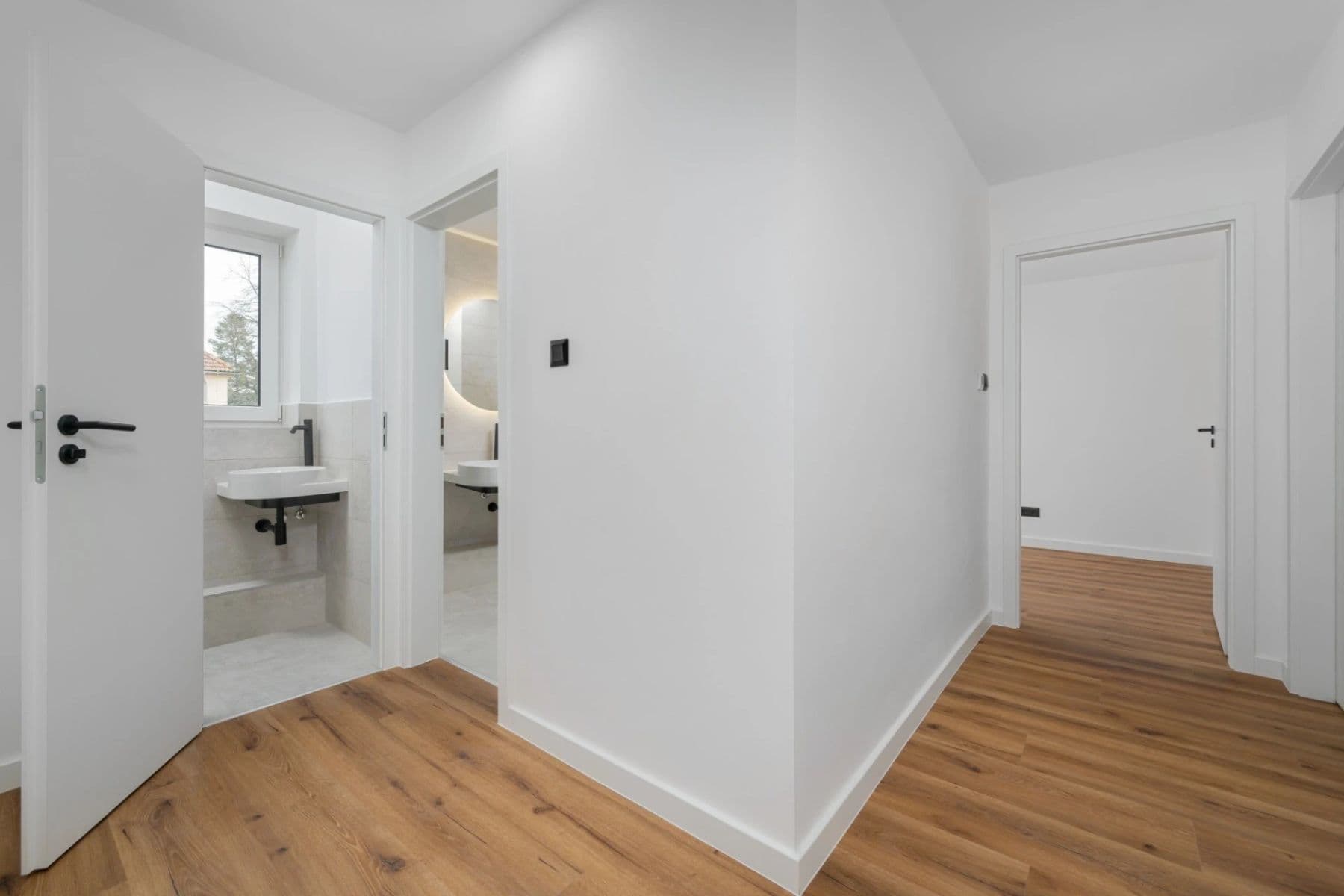 Prenájom bytu 3-izbový 55 m², Zahradní, Liberec, Liberecký kraj Prenájom bytu 3-izbový 55 m², Zahradní, Liberec, Liberecký kraj