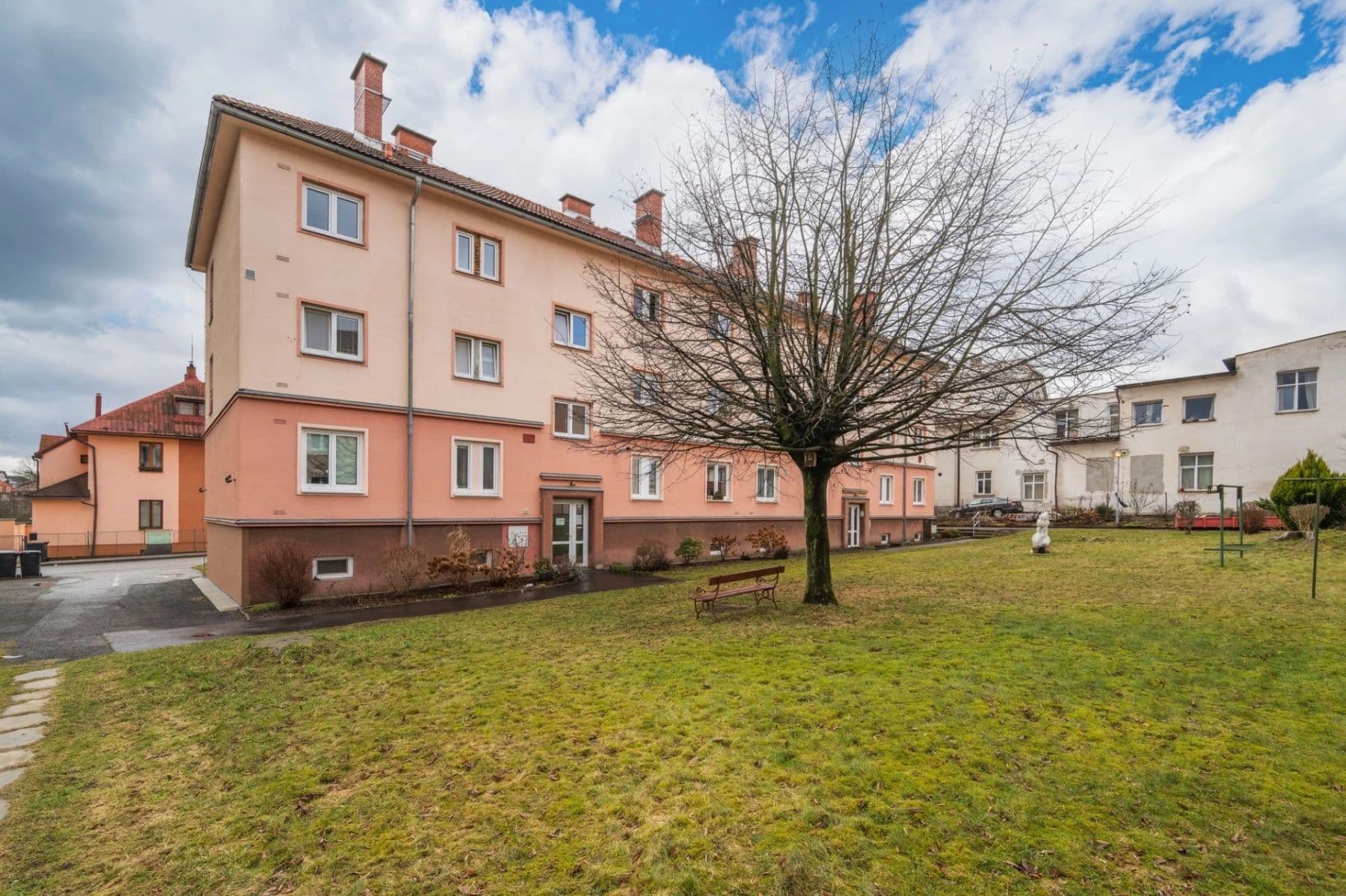 Prenájom bytu 3-izbový 55 m², Zahradní, Liberec, Liberecký kraj Prenájom bytu 3-izbový 55 m², Zahradní, Liberec, Liberecký kraj
