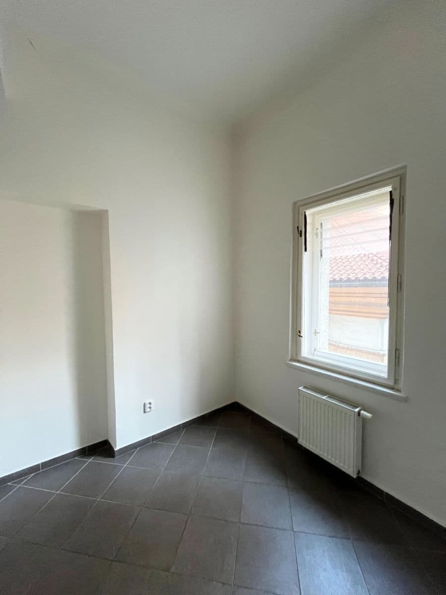 Prenájom bytu 3-izbový 92 m², Spálená, Praha, Praha Prenájom bytu 3-izbový 92 m², Spálená, Praha, Praha