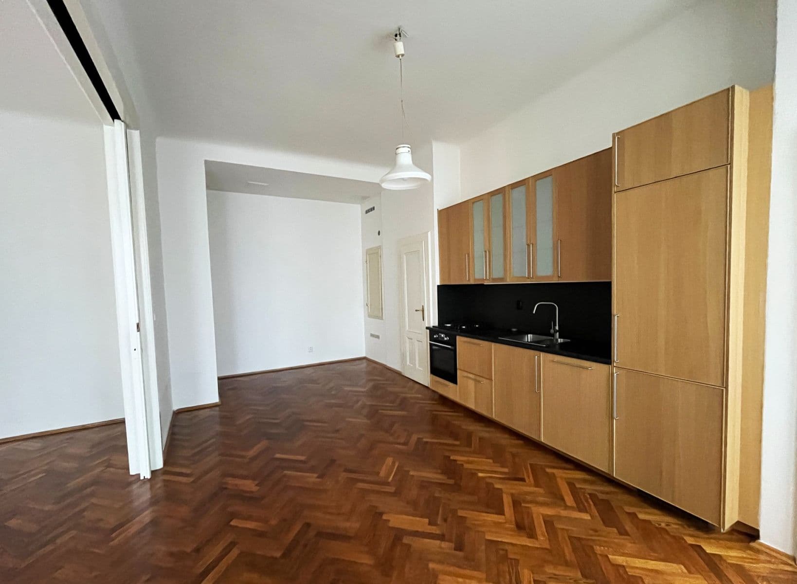 Prenájom bytu 3-izbový 92 m², Spálená, Praha, Praha Prenájom bytu 3-izbový 92 m², Spálená, Praha, Praha