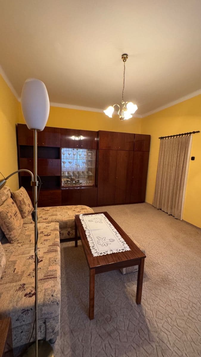 Predaj bytu 1-izbový 38 m², U Skládky, Praha, Praha Predaj bytu 1-izbový 38 m², U Skládky, Praha, Praha