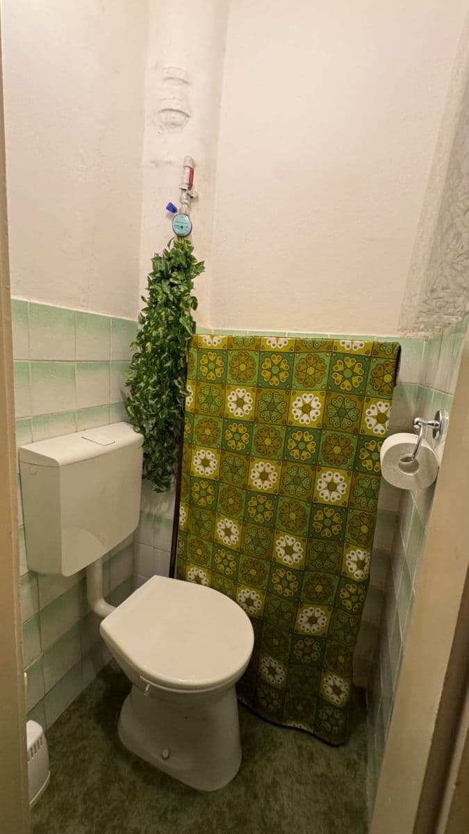 Predaj bytu 1-izbový 38 m², U Skládky, Praha, Praha Predaj bytu 1-izbový 38 m², U Skládky, Praha, Praha