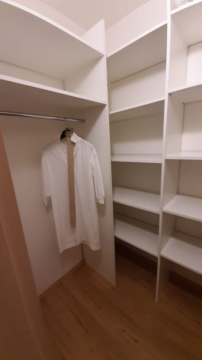 Prenájom bytu 2-izbový 49 m², Hrázka, Brno, Jihomoravský kraj Prenájom bytu 2-izbový 49 m², Hrázka, Brno, Jihomoravský kraj