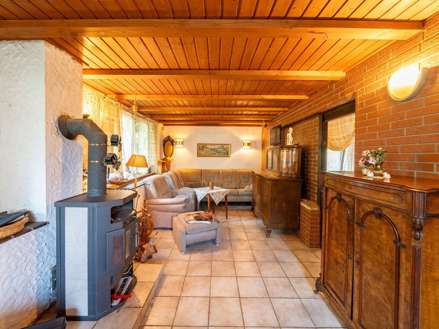Predaj domu 231 m², pozemek 3.099 m², Rinteln, Dolné Sasko Predaj domu 231 m², pozemek 3.099 m², Rinteln, Dolné Sasko
