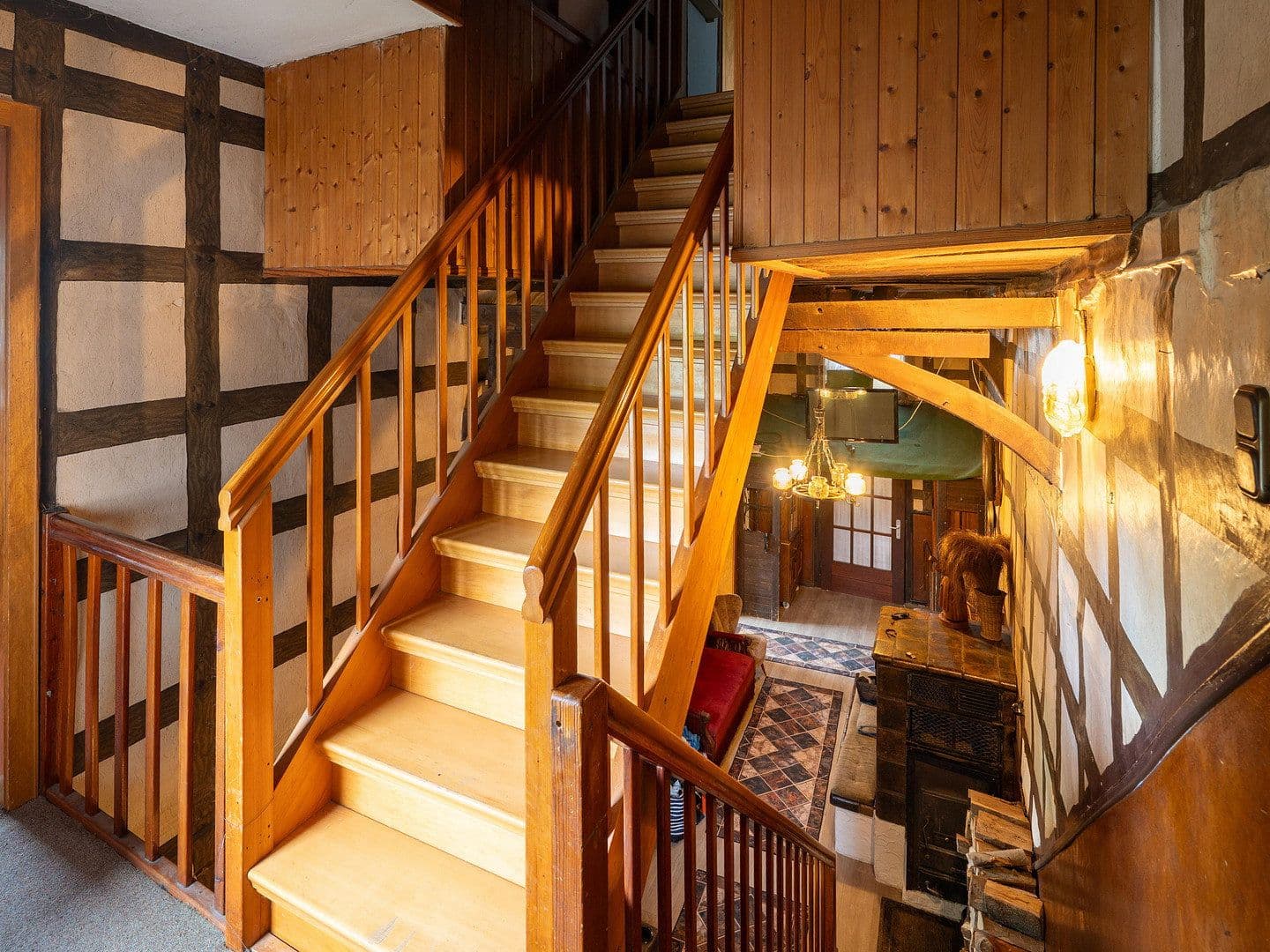 Predaj domu 231 m², pozemek 3.099 m², Rinteln, Dolné Sasko Predaj domu 231 m², pozemek 3.099 m², Rinteln, Dolné Sasko