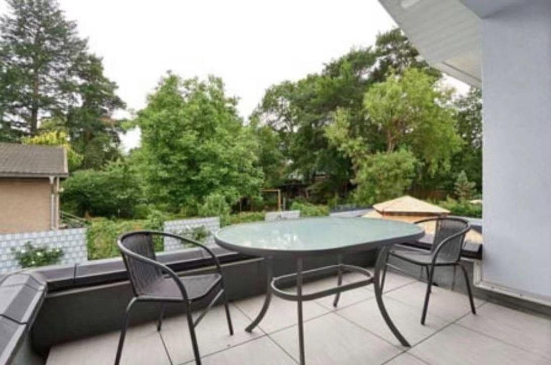 Predaj domu 320 m², pozemek 1.180 m², Berlin, Berlín Predaj domu 320 m², pozemek 1.180 m², Berlin, Berlín