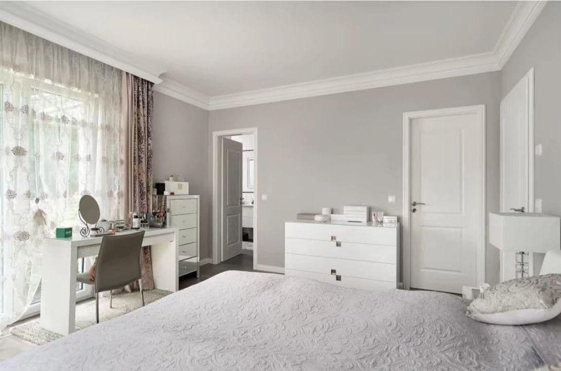 Predaj domu 320 m², pozemek 1.180 m², Berlin, Berlín Predaj domu 320 m², pozemek 1.180 m², Berlin, Berlín