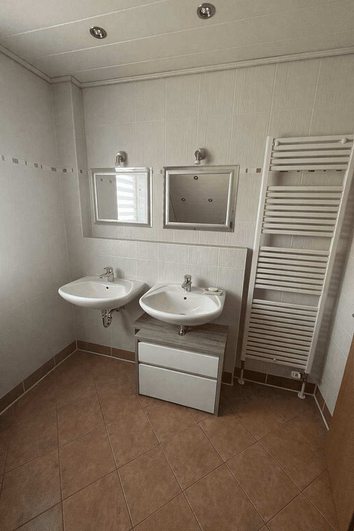 Predaj domu 185 m², pozemek 660 m², In der Beund 9, Kirchheim, Bavorsko Predaj domu 185 m², pozemek 660 m², In der Beund 9, Kirchheim, Bavorsko