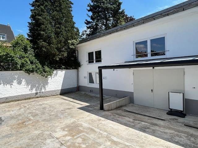 Prenájom kancelárie 185 m², Bergisch Gladbacher Straße 1000, Köln, Severné Porýnie - Westfálsko Prenájom kancelárie 185 m², Bergisch Gladbacher Straße 1000, Köln, Severné Porýnie - Westfálsko